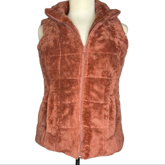 U). New York & Company Sleeveless Fuzzy Sherpa Quilted Vest Mauve Brown X-Small - Picture 10 of 10
